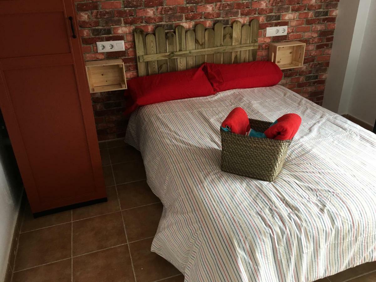 Room In A Shared Apartment Touching The Border :) La Línea de la Concepción Eksteriør bilde